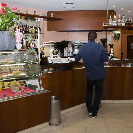 Hotel Cenni 3*