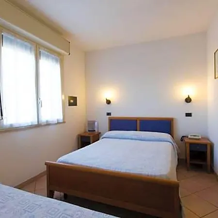 Cenni Hotel 3*
