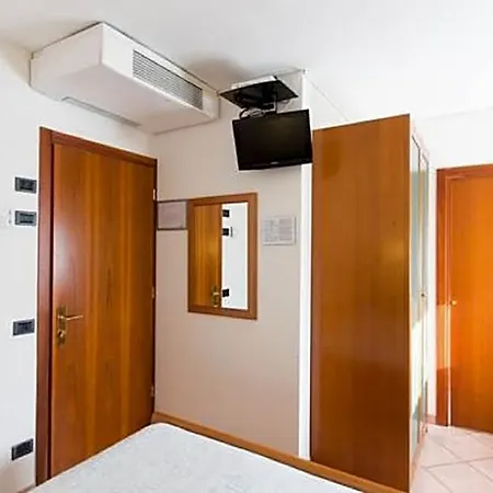 Cenni Hotel 3*