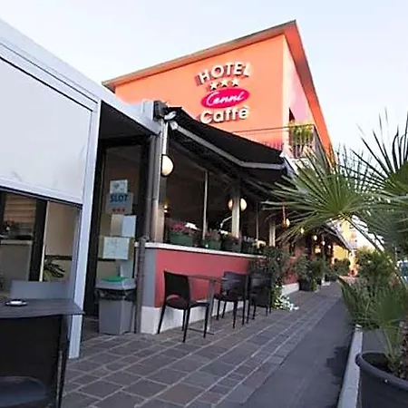 Cenni Hotel 3*