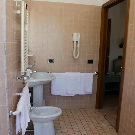 Hotel Cenni 3*